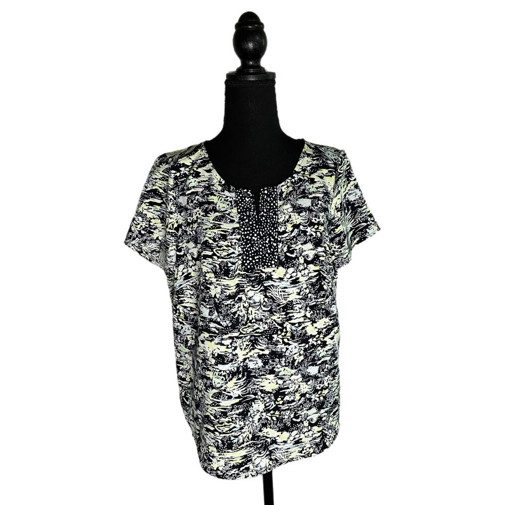 C22 Christopher & Banks Black and Green Patterned Blouse, Medium, Pre-owned
